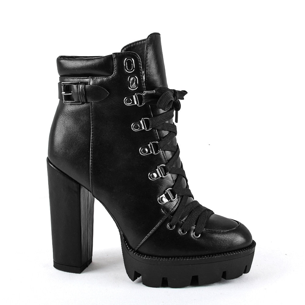 Women's Black Fashionable Ankle Boots - D'Zani Fashion